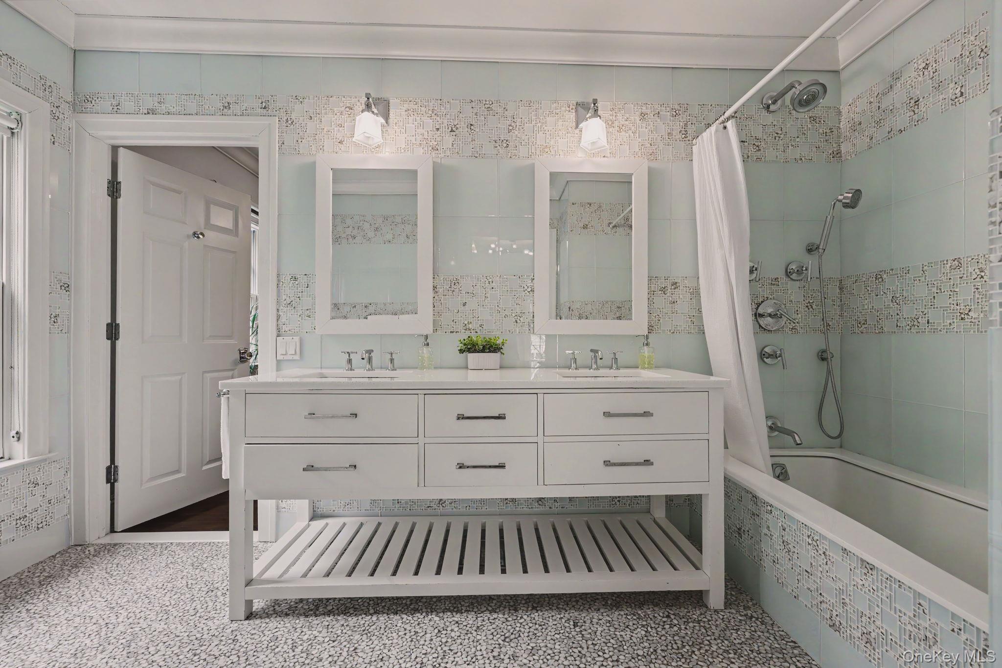 10 Morris Court Rye, NY 10580 - Photo 21 of 44 Jack and Jill athroom on second level serving bedroom #2 and #3