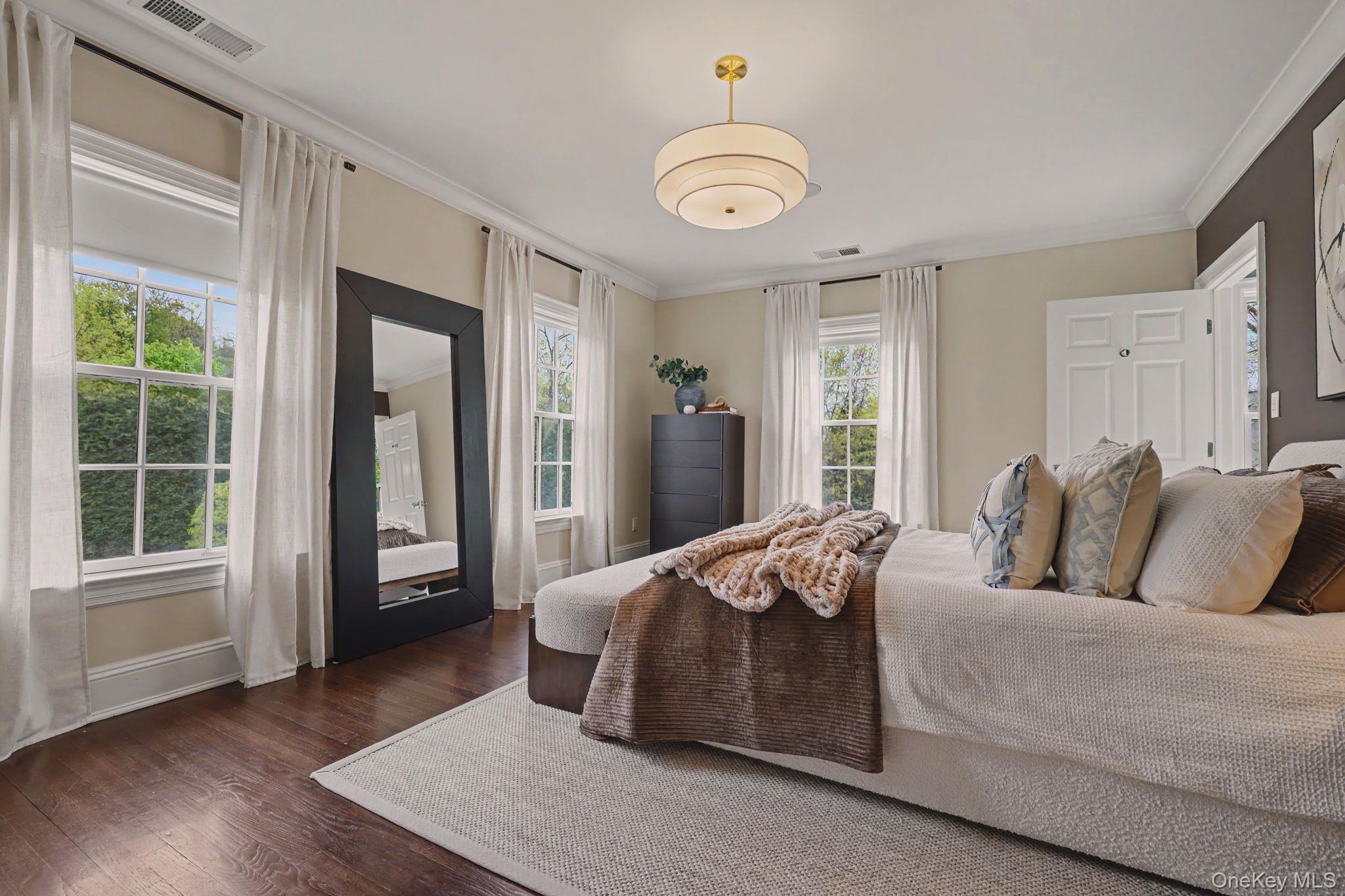 10 Morris Court Rye, NY 10580 - Photo 23 of 44 Bedroom #4 on second level with en-suite bath
