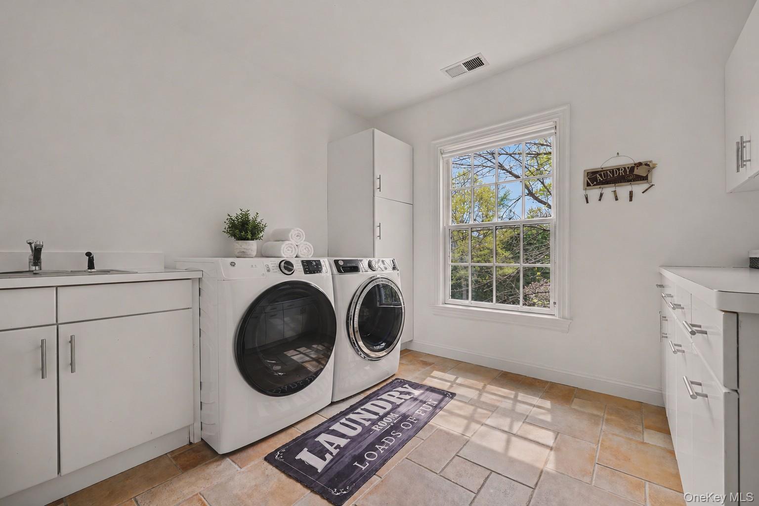 10 Morris Court Rye, NY 10580 - Photo 25 of 44 Laundry room conveniently located on second floor