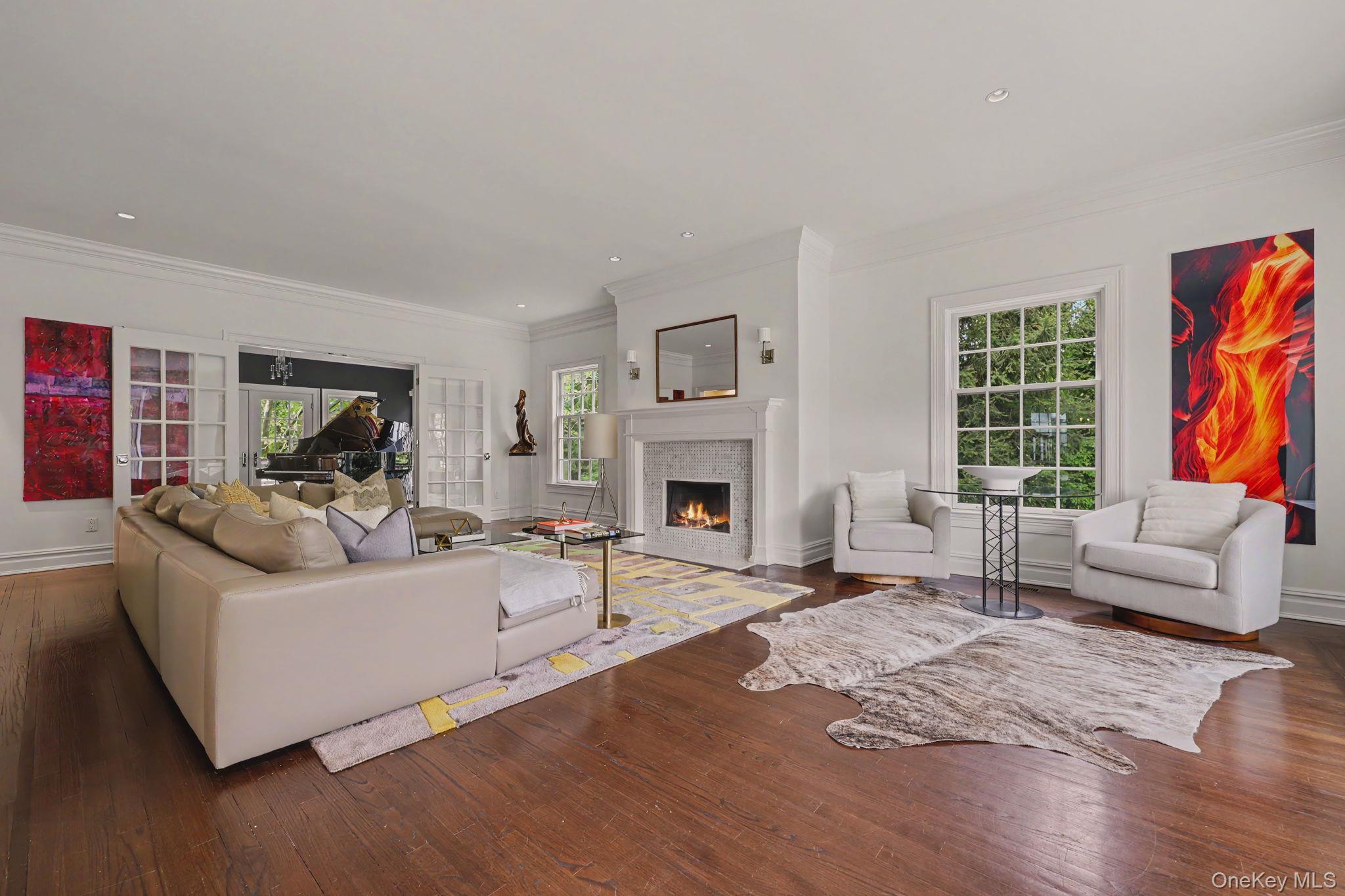 10 Morris Court Rye, NY 10580 - Photo 5 of 44 Living room