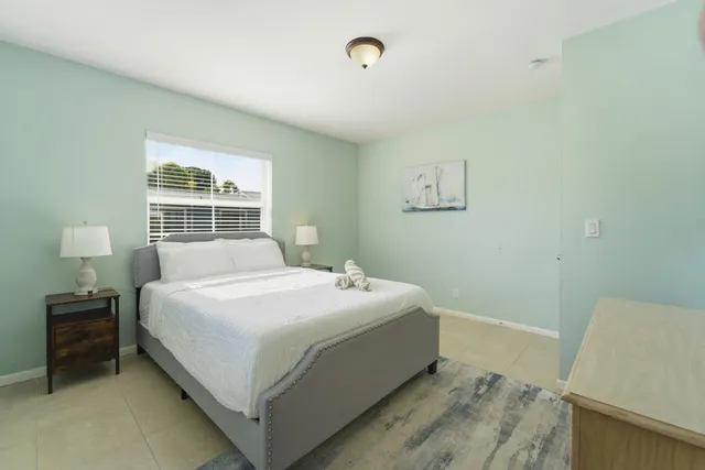 $3,750 | 1424 Willow Road, Palm Springs, FL 33406