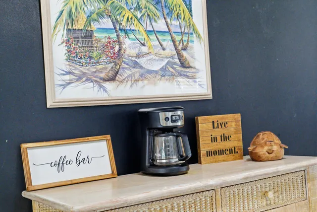 $3,750 | 1424 Willow Road, Palm Springs, FL 33406