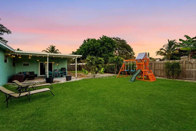 $3,750 | 1424 Willow Road, Palm Springs, FL 33406