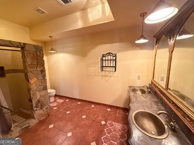 $895,000 | 81 Mariners Drive Northeast, Milledgeville, GA 31061