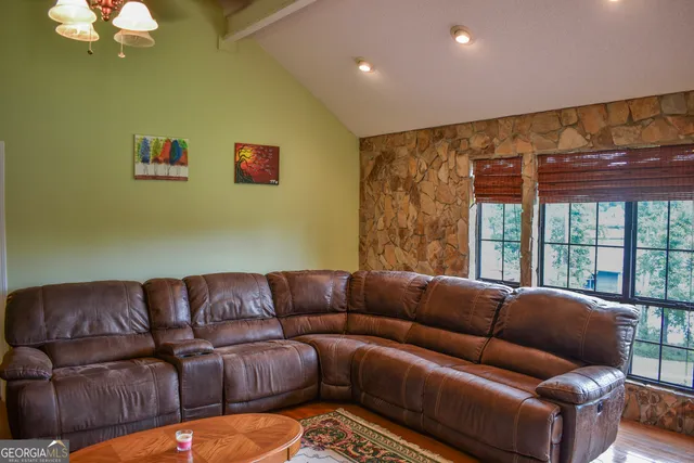 $895,000 | 81 Mariners Drive Northeast, Milledgeville, GA 31061