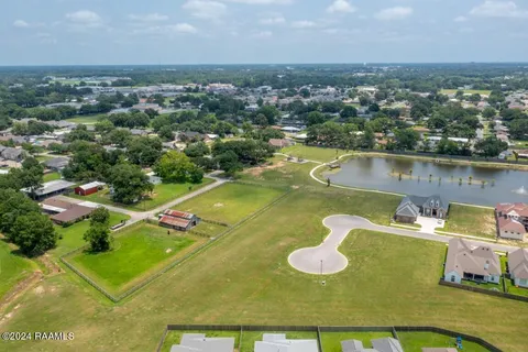 $122,580 | 102 Waterpointe Lane, Scott, LA 70583