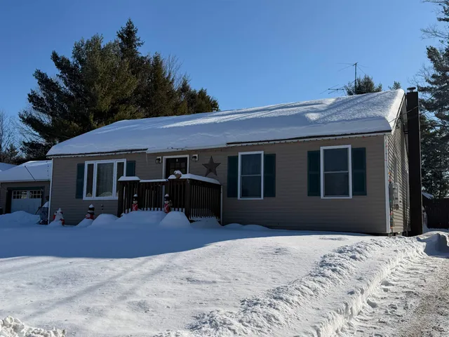 $305,000 | 10 Swan Street, Winchester, NH 03470