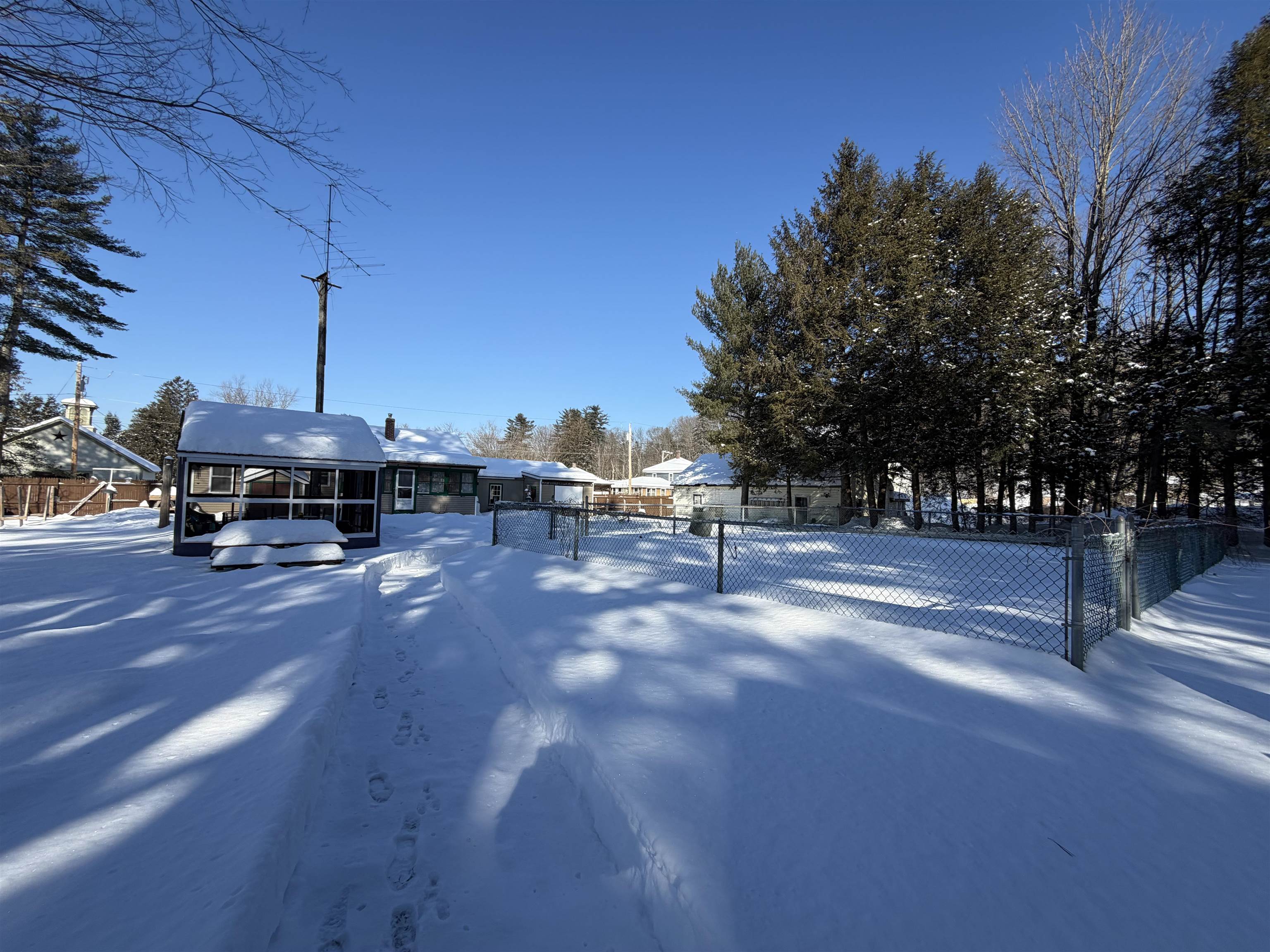 10 Swan Street Winchester, NH 03470 - Photo 32 of 40