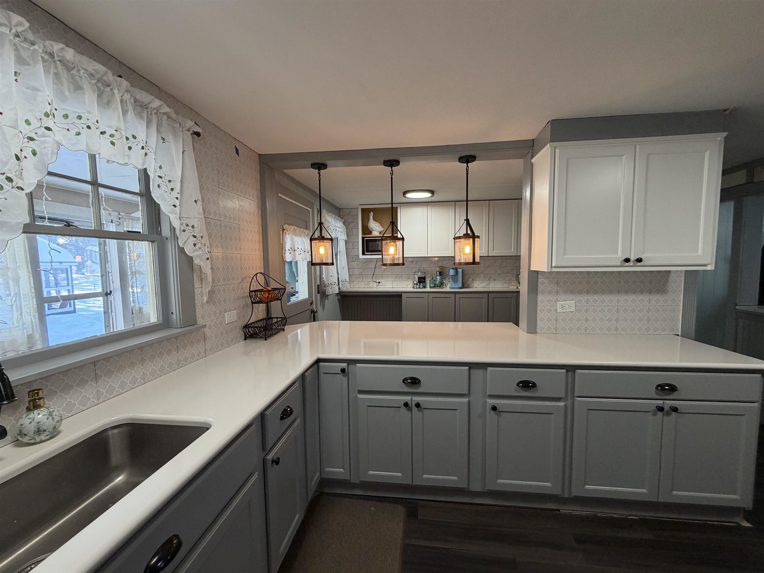 10 Swan Street Winchester, NH 03470 - Photo 4 of 40