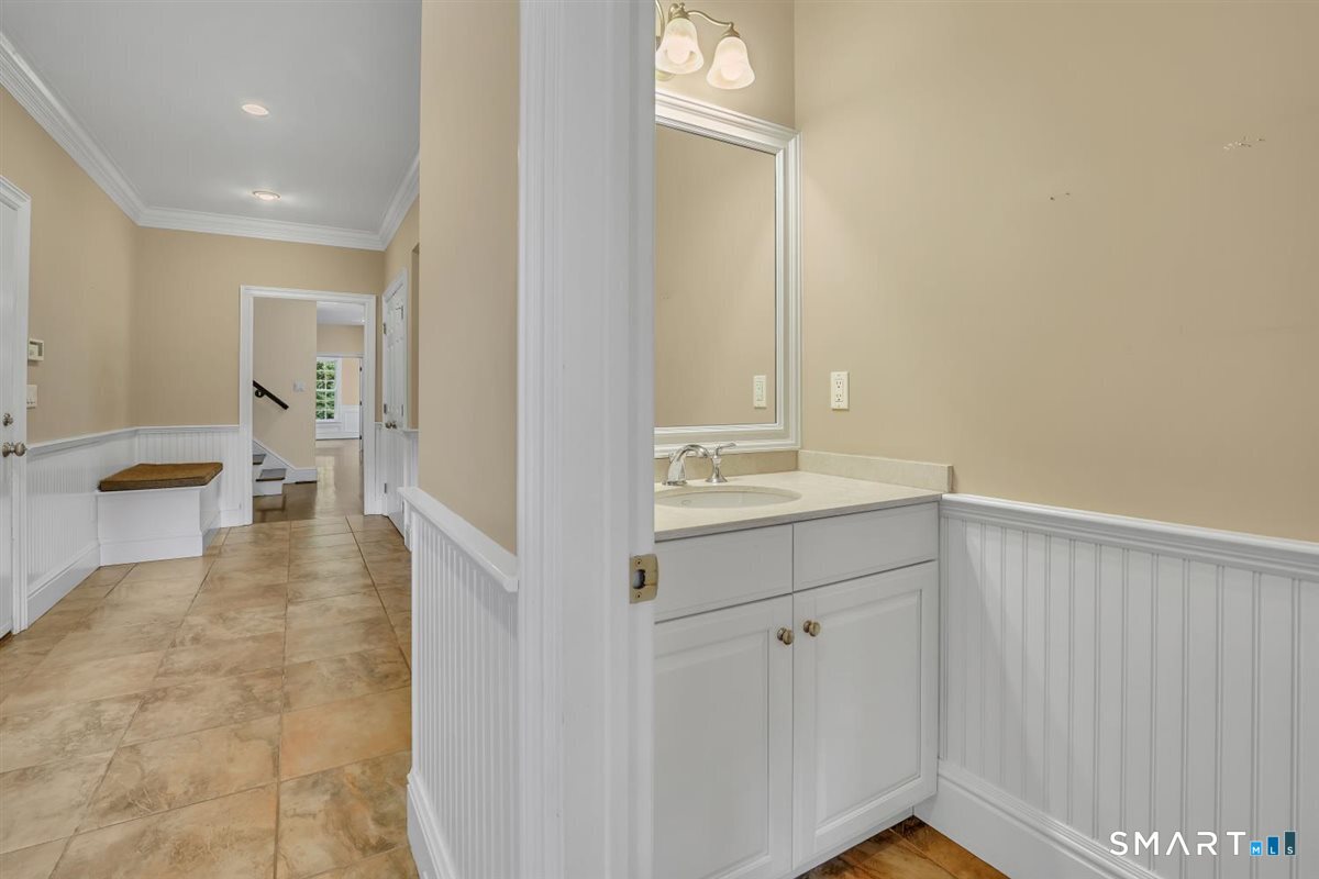 24 Red Fox Run Canton, CT 06019 - Photo 12 of 40 Half bath off mud room