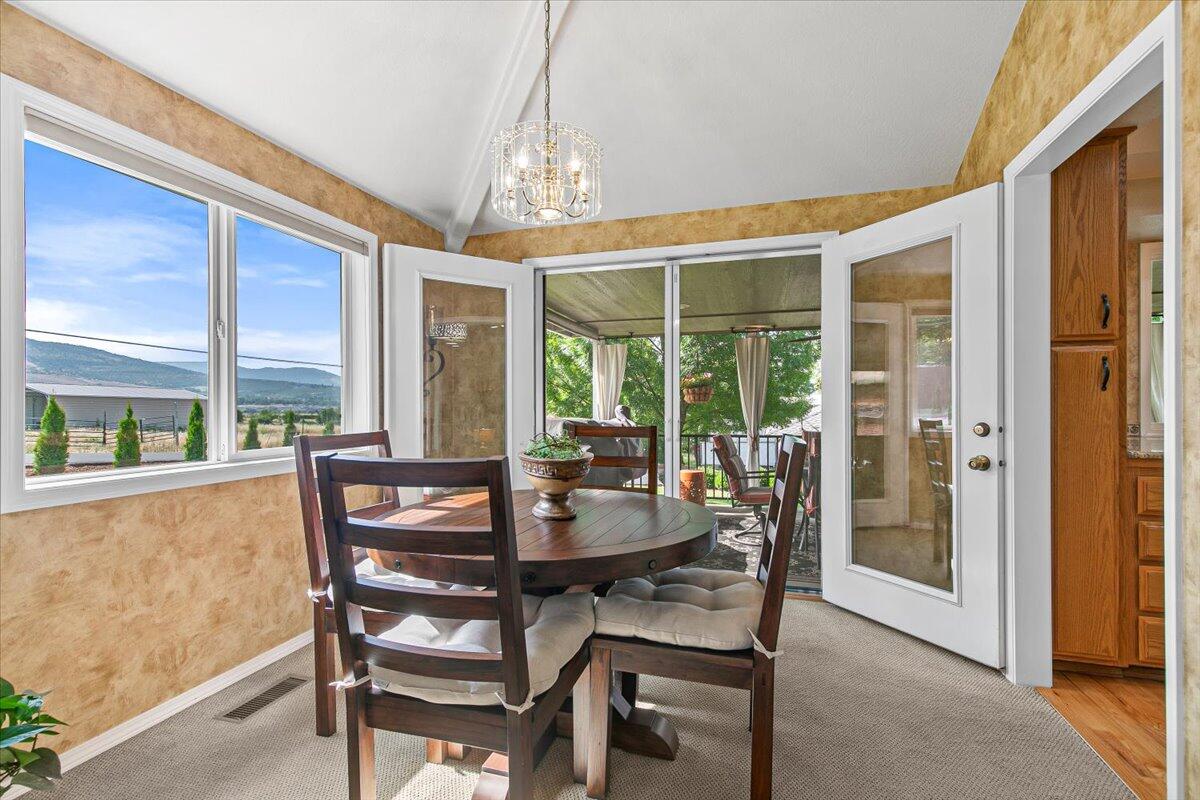 1850 Coker Butte Road Medford, OR 97504 - Photo 21 of 74 23-23