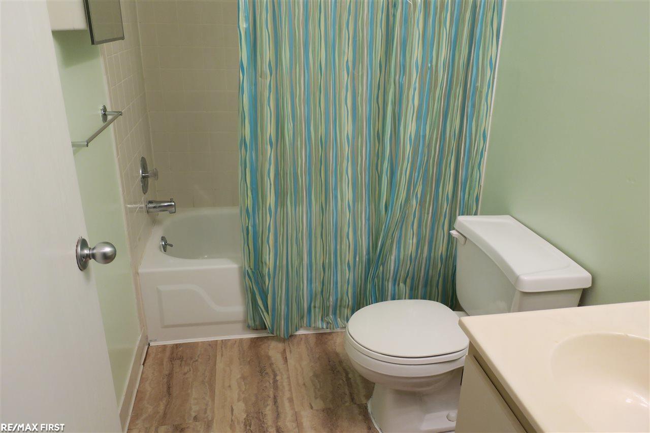 1514 Porter Circle, Unit 210/25 Rochester Hills, MI 48307 - Photo 6 of 9