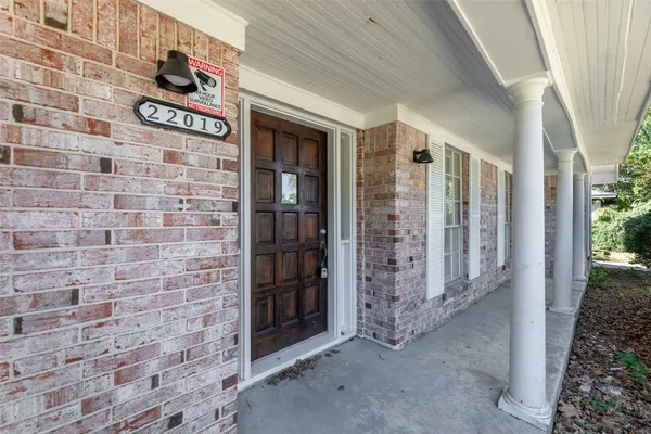 $295,000 | 22019 Kenchester Drive, Houston, TX 77073