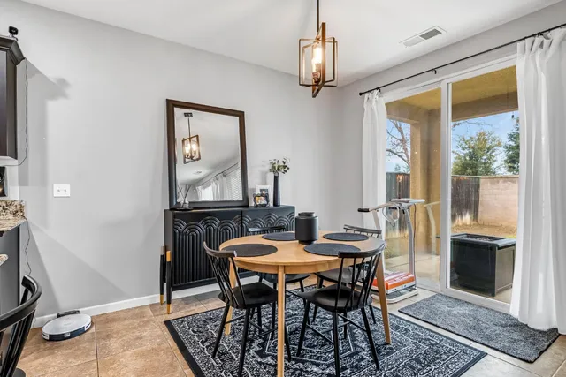 $429,999 | 3940 Chessa Lane, Clovis, CA 93619