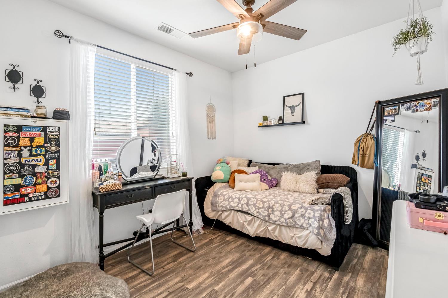 3940 Chessa Lane Clovis, CA 93619 - Photo 18 of 41