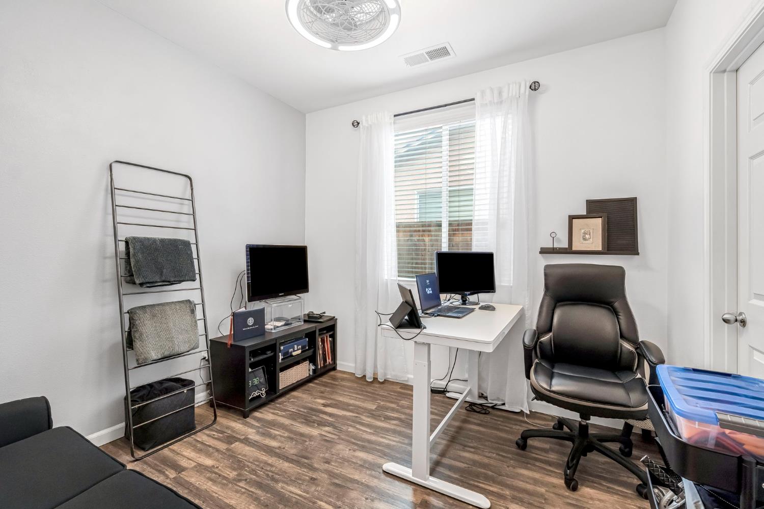 3940 Chessa Lane Clovis, CA 93619 - Photo 20 of 41