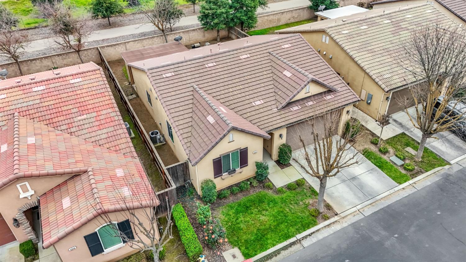 3940 Chessa Lane Clovis, CA 93619 - Photo 32 of 41