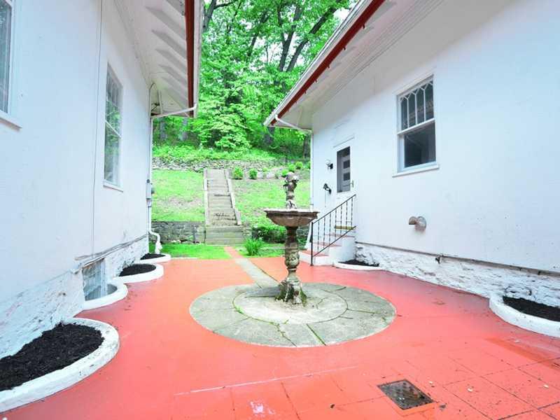 560 Hamilton Road Thornburg, PA 15205 - Photo 20 of 22 Exterior Back.