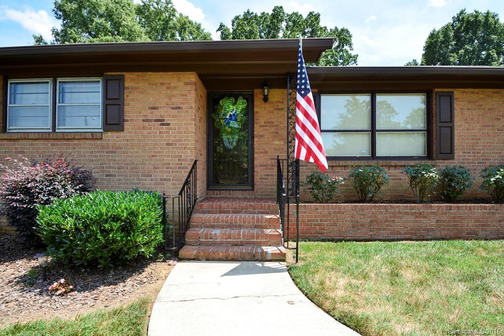 471 Kimmswick Road Charlotte, NC 28214 - Photo 2 of 23 Gallery Image 2