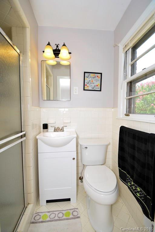 471 Kimmswick Road Charlotte, NC 28214 - Photo 15 of 23 Gallery Image 15