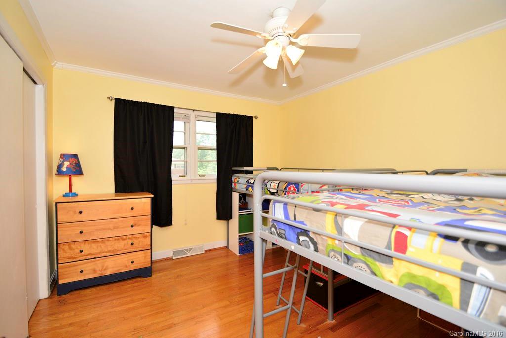 471 Kimmswick Road Charlotte, NC 28214 - Photo 17 of 23 Gallery Image 17