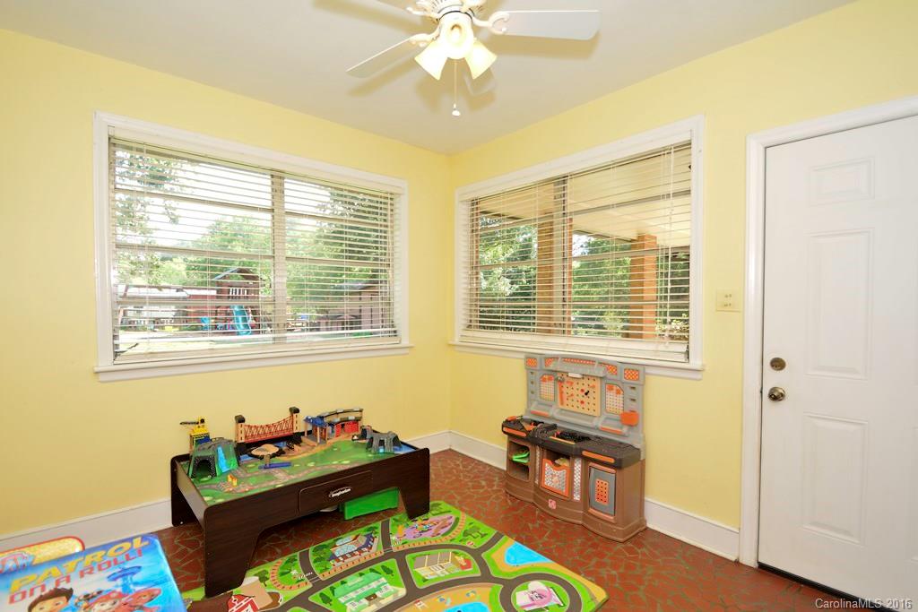 471 Kimmswick Road Charlotte, NC 28214 - Photo 19 of 23 Gallery Image 19