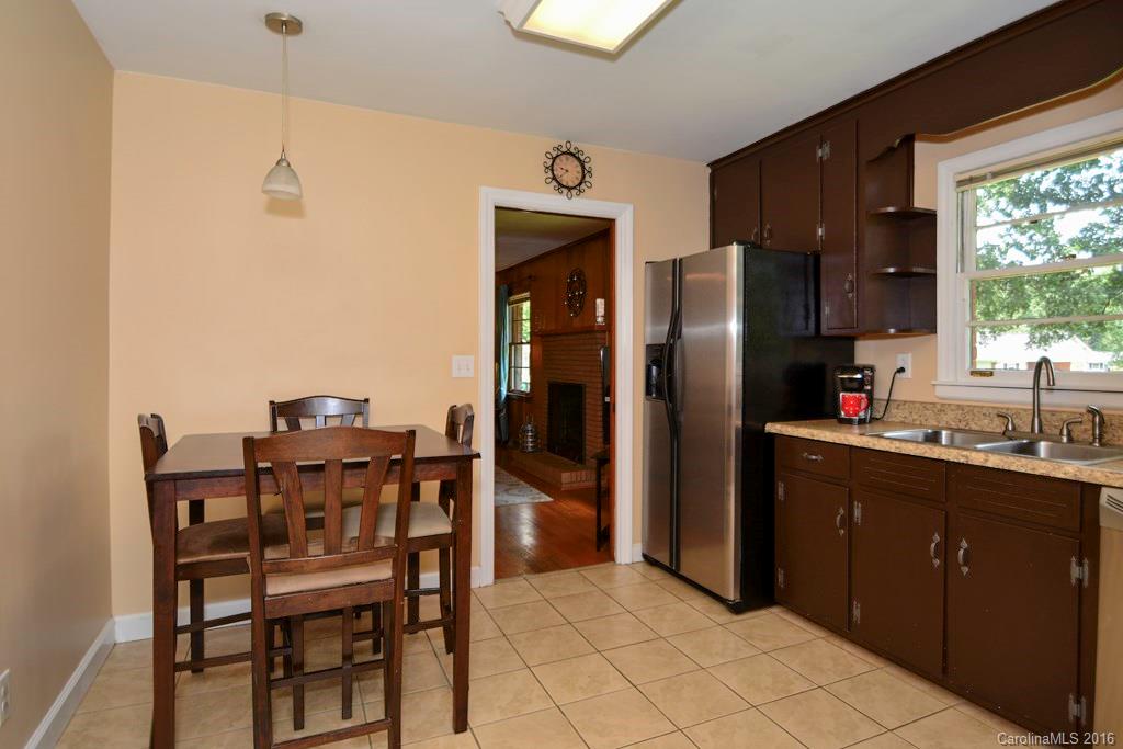 471 Kimmswick Road Charlotte, NC 28214 - Photo 5 of 23 Gallery Image 5