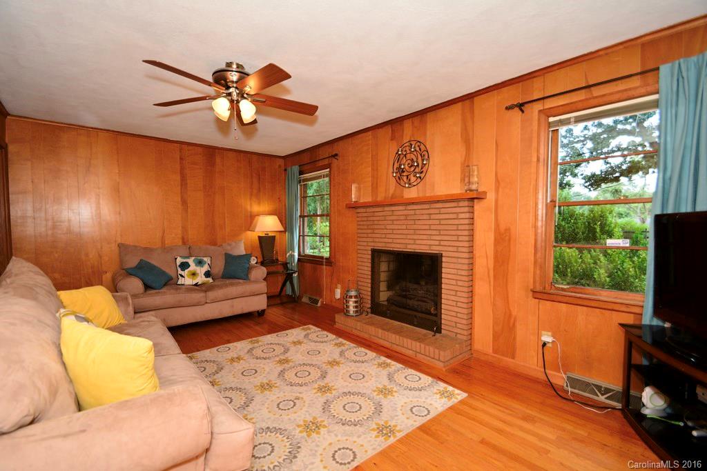 471 Kimmswick Road Charlotte, NC 28214 - Photo 8 of 23 Gallery Image 8