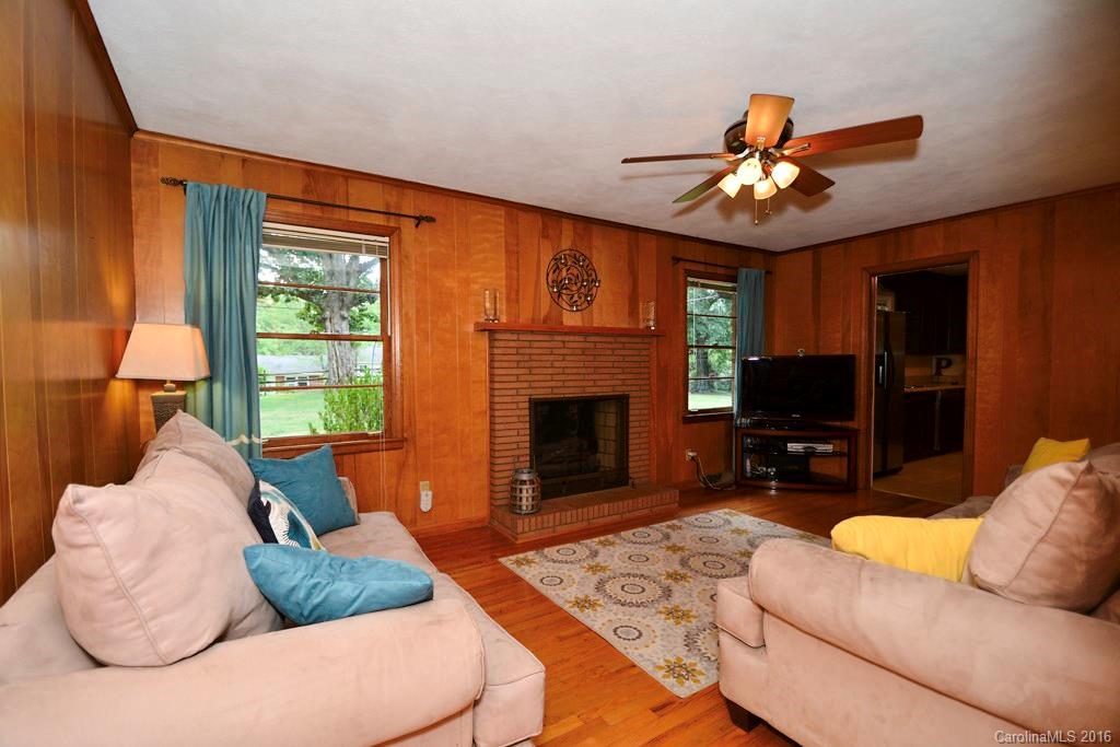 471 Kimmswick Road Charlotte, NC 28214 - Photo 9 of 23 Gallery Image 9