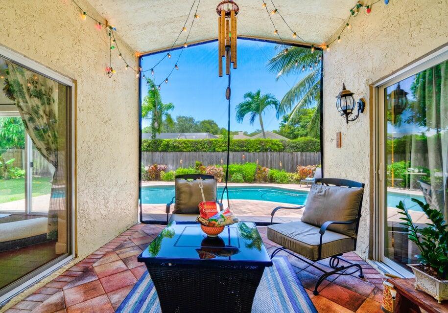 11335 Woodchuck Drive Boca Raton, FL 33428 - Photo 18 of 21 Covered Patio