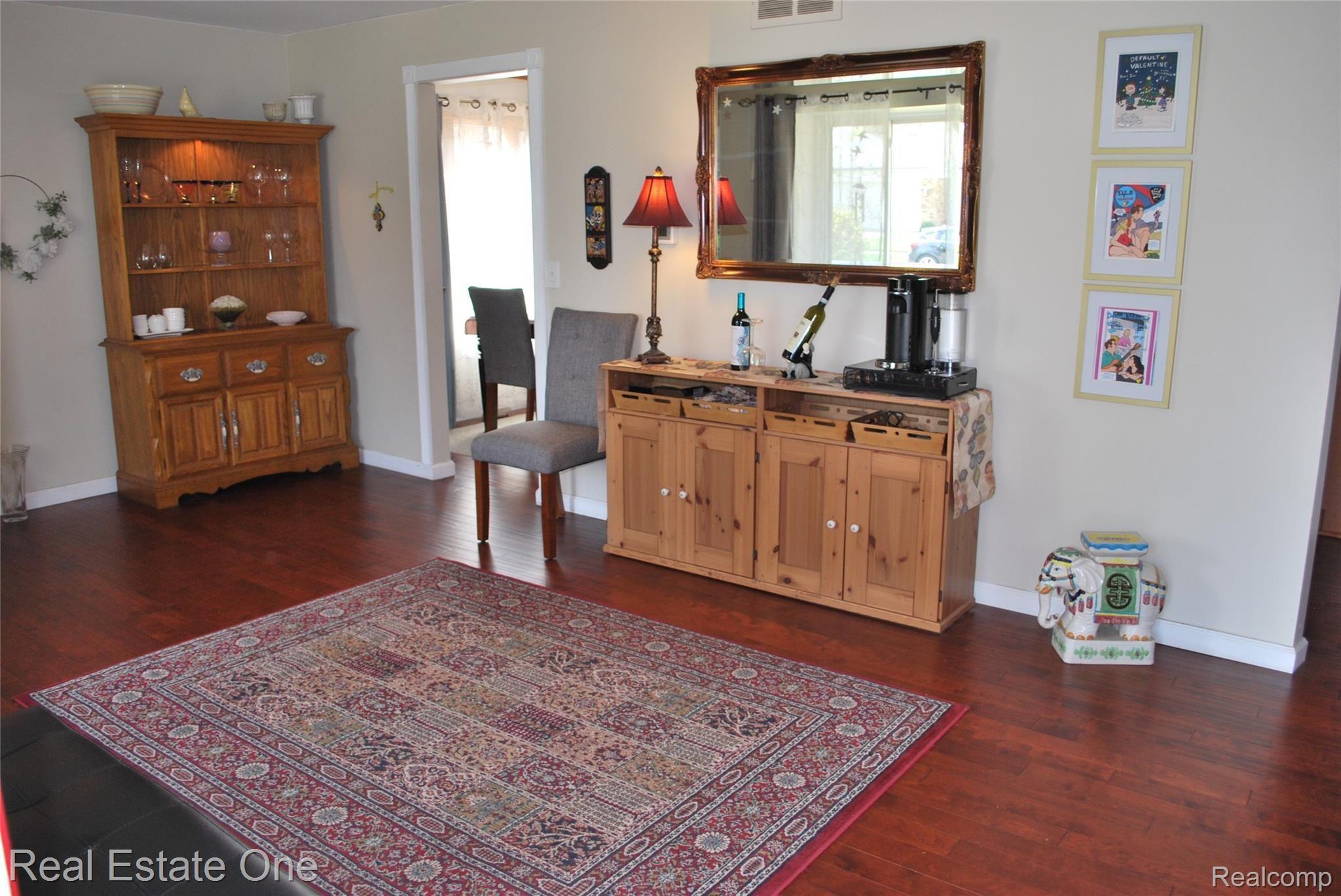 39822 Cheviot Road Canton, MI 48188 - Photo 4 of 76 Large Living Room