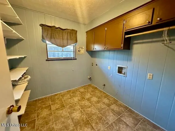 $260,000 | 121 Vance Place, Long Beach, MS 39560