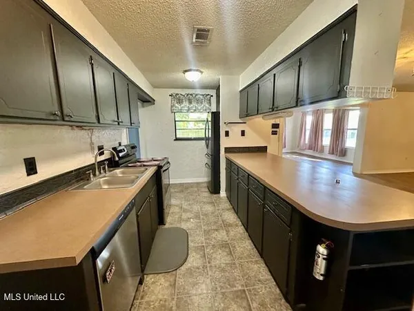 $260,000 | 121 Vance Place, Long Beach, MS 39560