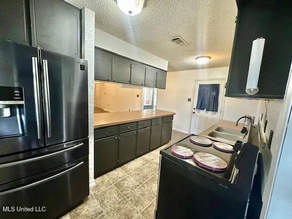 $260,000 | 121 Vance Place, Long Beach, MS 39560
