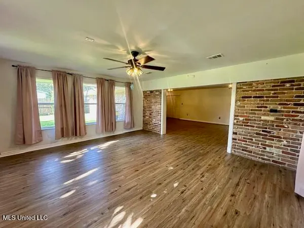 $260,000 | 121 Vance Place, Long Beach, MS 39560