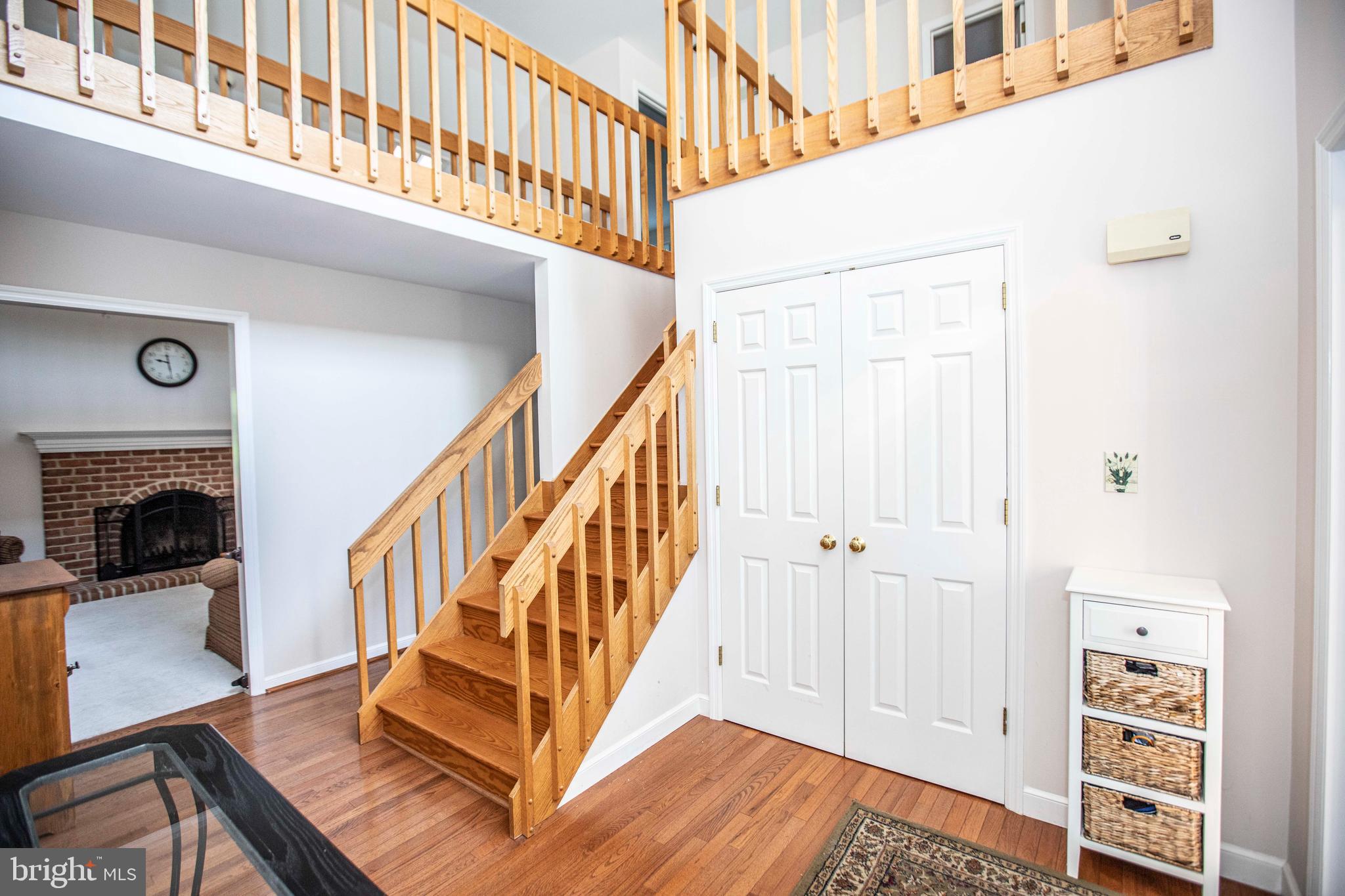 6 Sandy Way Reading, PA 19607 - Photo 4 of 76 Welcoming entry with hardwood floors.