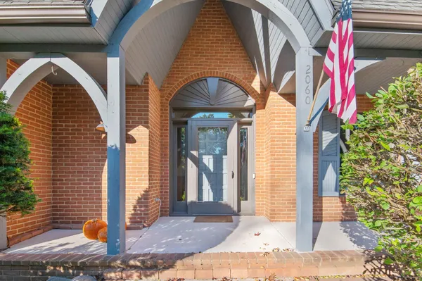 $810,000 | 2060 Wintergreen Court, Green Bay, WI 54304