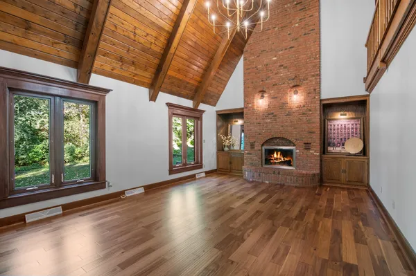 $810,000 | 2060 Wintergreen Court, Green Bay, WI 54304