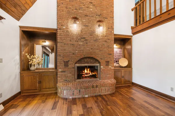 $810,000 | 2060 Wintergreen Court, Green Bay, WI 54304