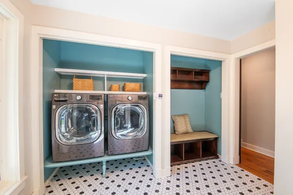 $810,000 | 2060 Wintergreen Court, Green Bay, WI 54304