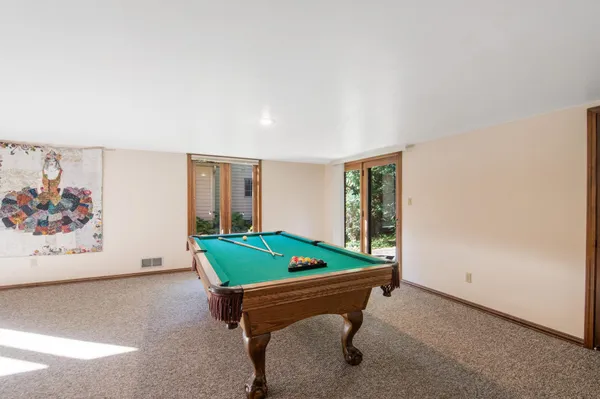 $810,000 | 2060 Wintergreen Court, Green Bay, WI 54304