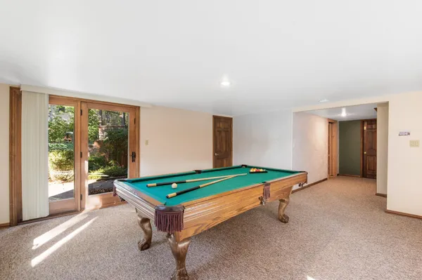 $810,000 | 2060 Wintergreen Court, Green Bay, WI 54304