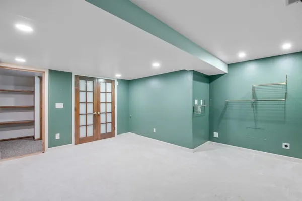 $810,000 | 2060 Wintergreen Court, Green Bay, WI 54304