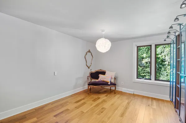 $810,000 | 2060 Wintergreen Court, Green Bay, WI 54304