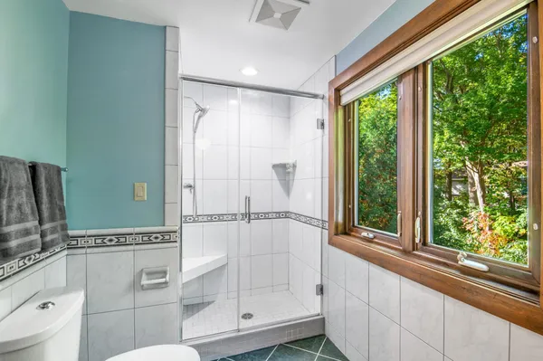 $810,000 | 2060 Wintergreen Court, Green Bay, WI 54304