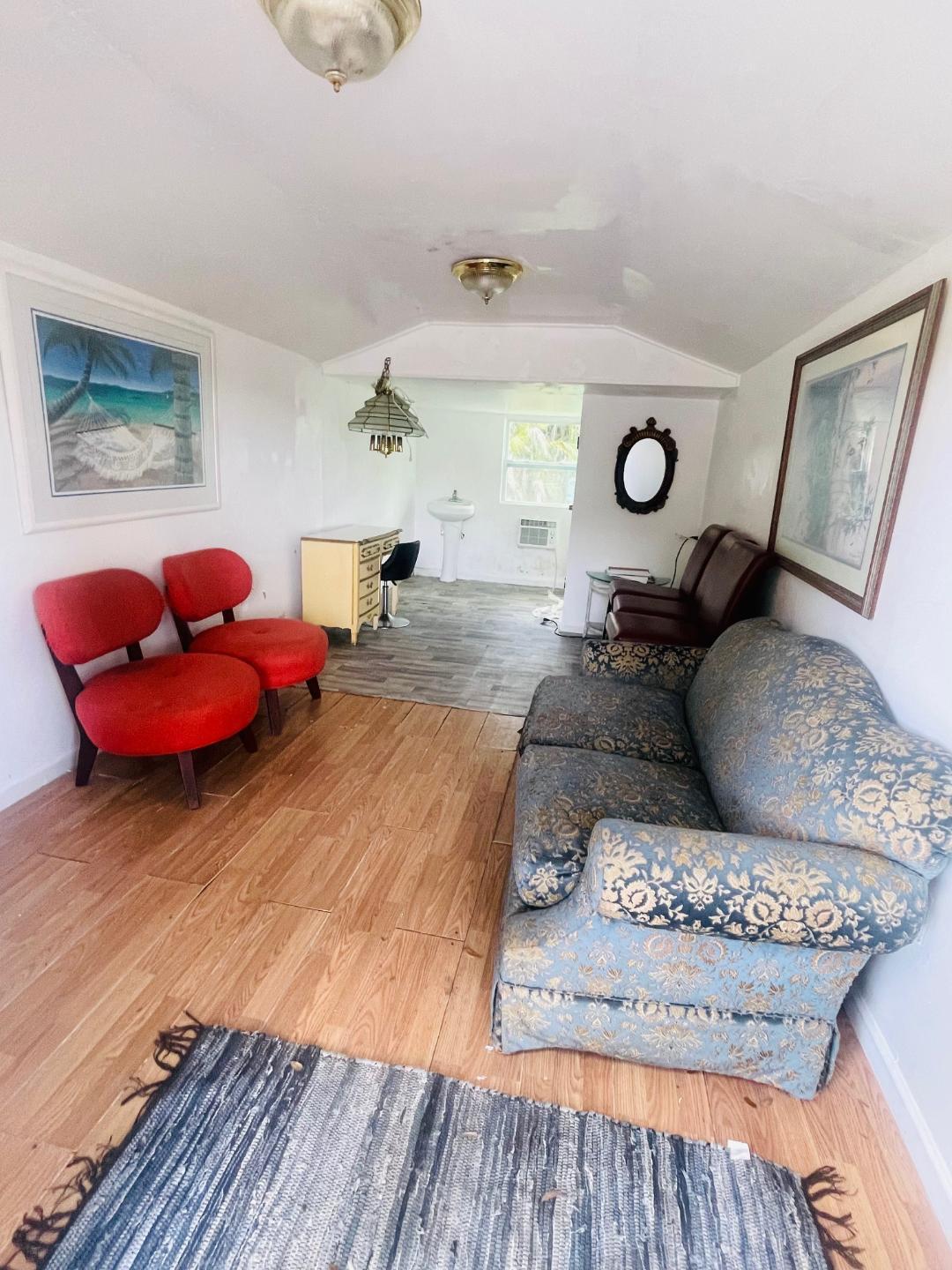 1305 West Midway Road Fort Pierce, FL 34982 - Photo 5 of 11 5
