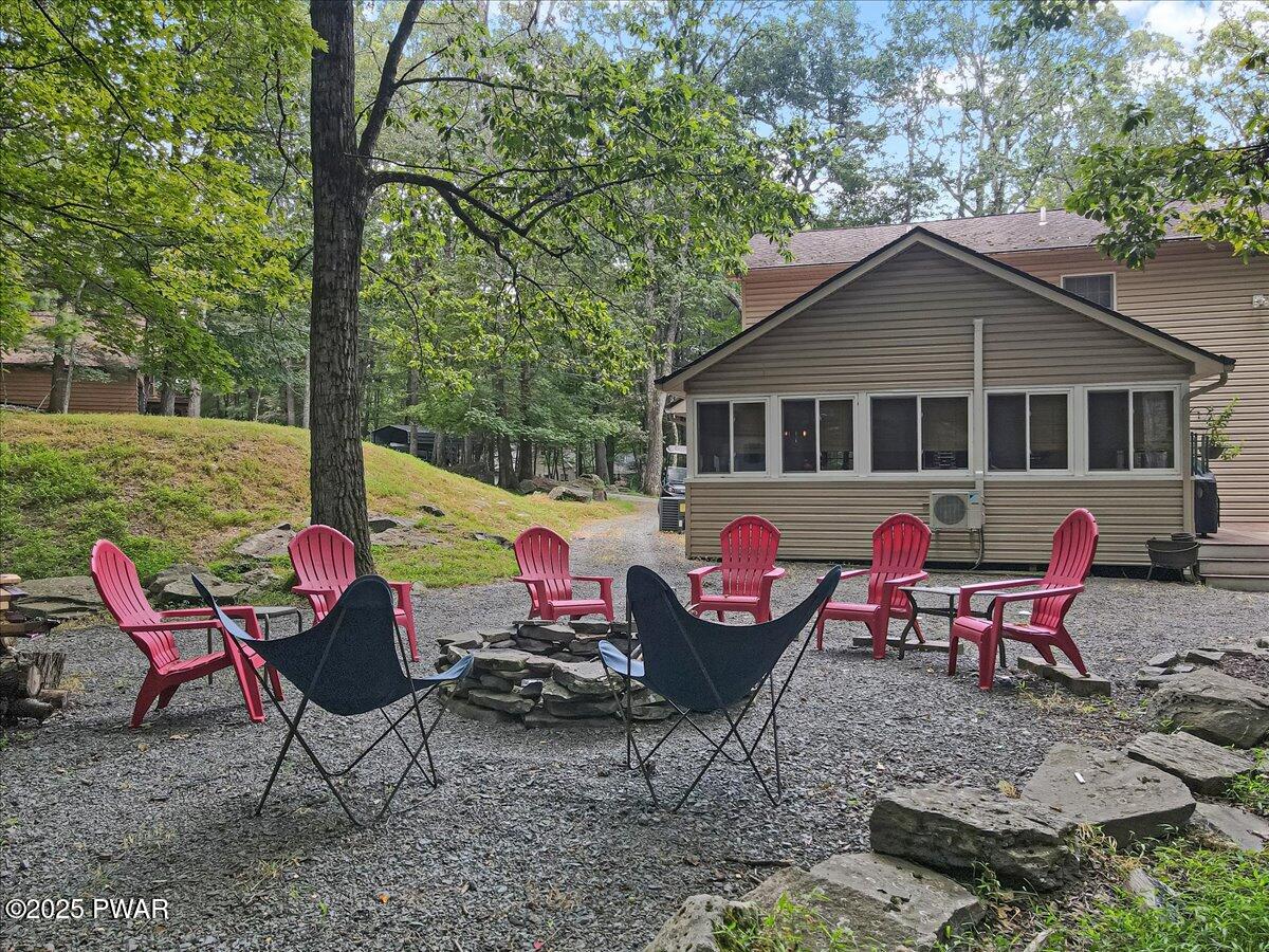 5 Pumphouse Road Lakeville, PA 18438 - Photo 2 of 53