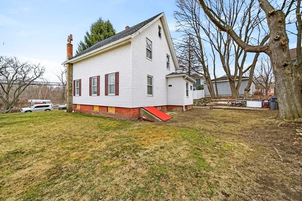 $395,900 | 22 Maple Street, Templeton, MA 01436