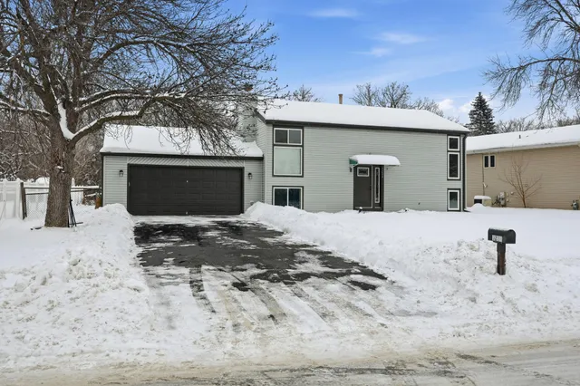 $329,900 | 3224 75th Avenue North, Brooklyn Park, MN 55443