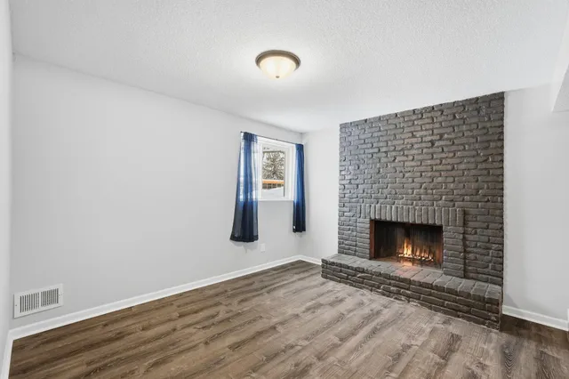 $329,900 | 3224 75th Avenue North, Brooklyn Park, MN 55443